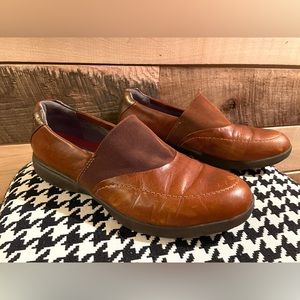 Aravon Vibram Leather Jenna Loafer Tan Brown Comfort Slide On Shoes Size 8.5